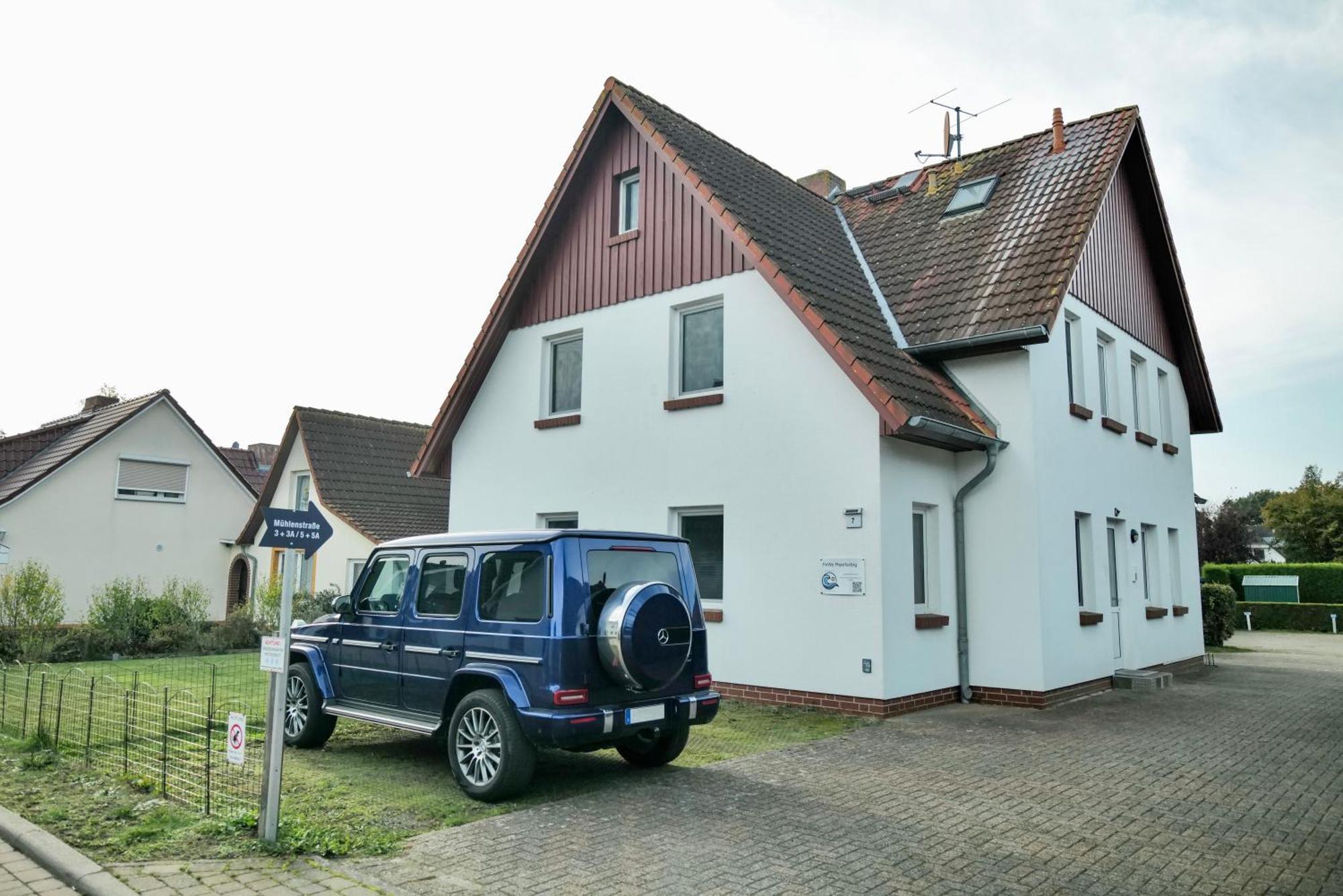 Ferienwohnungen Meerfarbig Zingst - Haustierfrei -Terrasse Mit Strandkorb Oder Balkon - E-Ladesaeule - Parkplatz - Wlan - Fahrradschuppen - Waschtrockner - Ruhig Und Zentral - Nichtraucher Екстер'єр фото