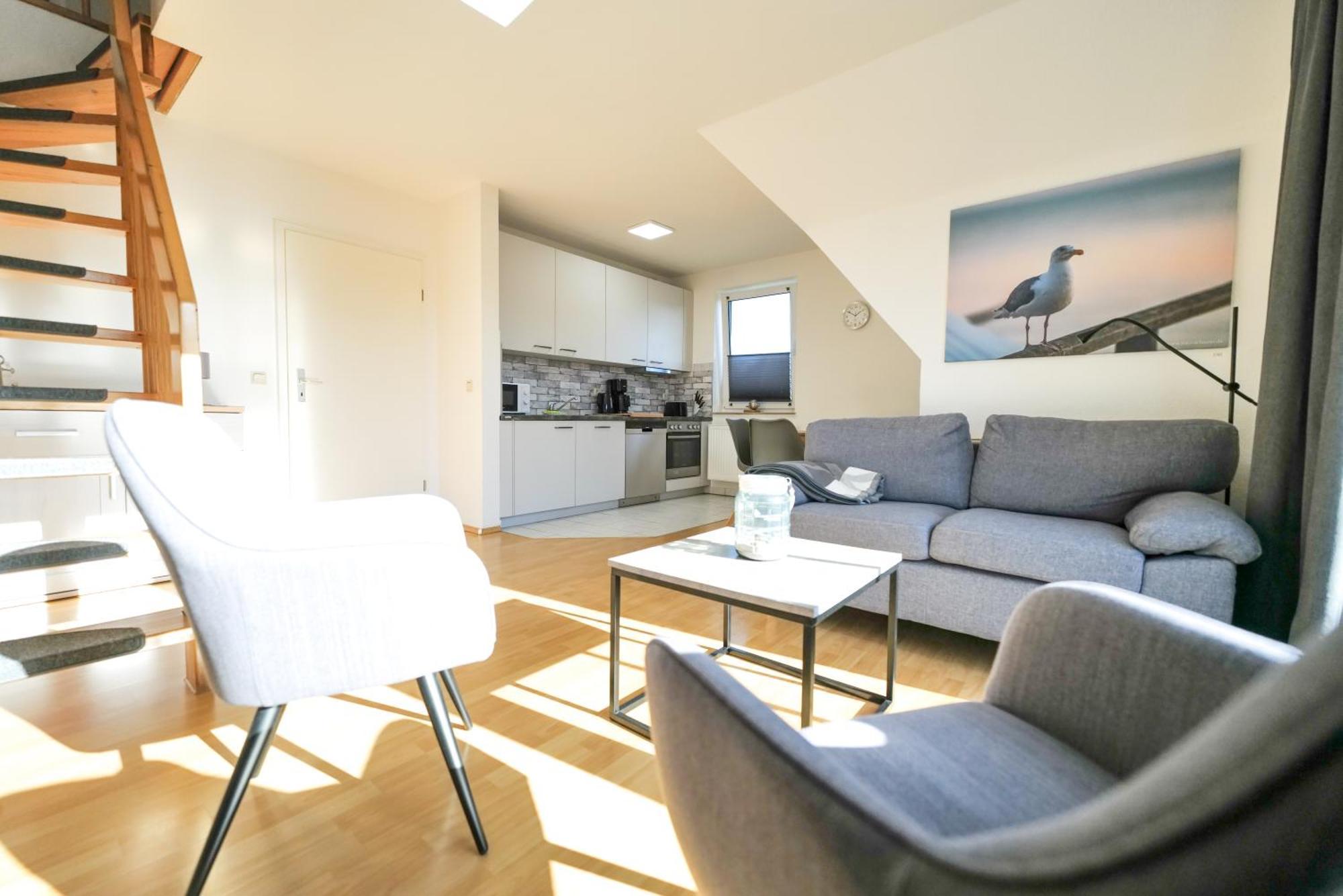 Ferienwohnungen Meerfarbig Zingst - Haustierfrei -Terrasse Mit Strandkorb Oder Balkon - E-Ladesaeule - Parkplatz - Wlan - Fahrradschuppen - Waschtrockner - Ruhig Und Zentral - Nichtraucher Екстер'єр фото